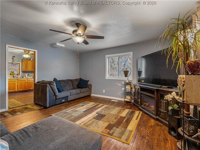 164 Kanawha 2 Mile Road, Charleston, WV 25387