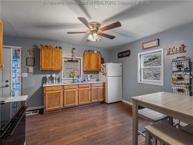 164 Kanawha 2 Mile Road, Charleston, WV 25387