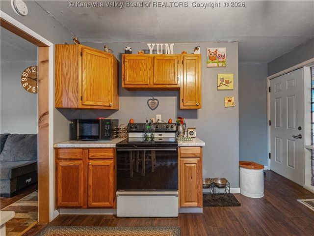 164 Kanawha 2 Mile Road, Charleston, WV 25387