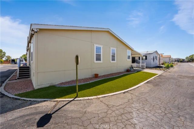 2100 Windflow 70, Rosamond, CA 93560