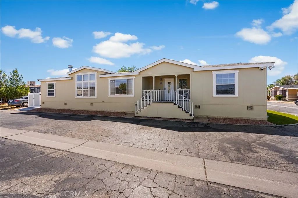 2100 Windflow 70, Rosamond, CA 93560