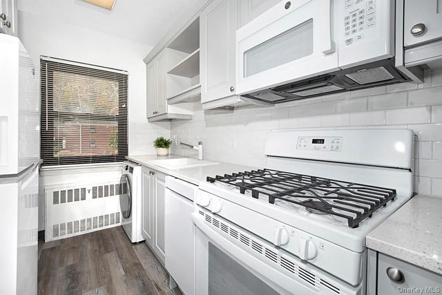 4 Lawrence Drive C, White Plains, NY 10603