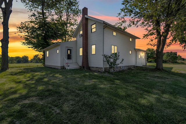 5311 E Burt Rd, Osseo, MI 49266