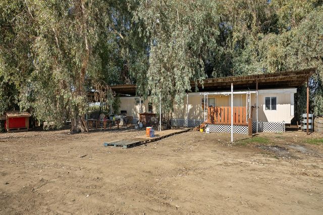 860 W Riverdale Avenue, Riverdale, CA 93656