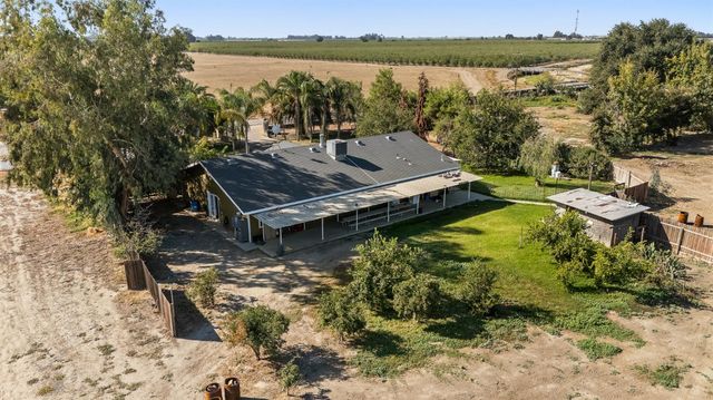 860 W Riverdale Avenue, Riverdale, CA 93656