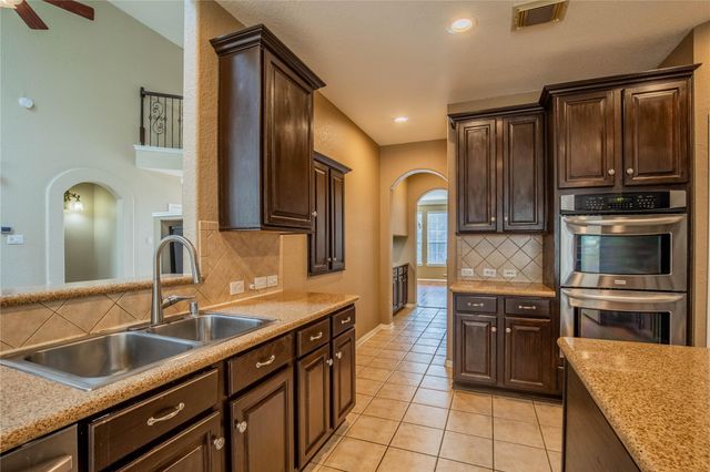 158 Prairie Dawn Circle, The Woodlands, TX 77385