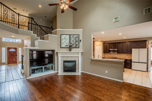 158 Prairie Dawn Circle, The Woodlands, TX 77385