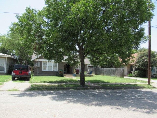 1605 6th Street, Brownwood, TX 76801