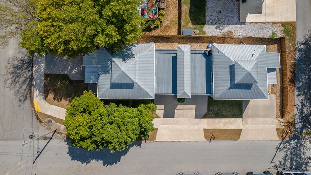 955 & 957 W Hughes Street, Fayetteville, AR 72701