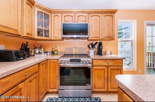 627 Eltone Road, Jackson, NJ 08527