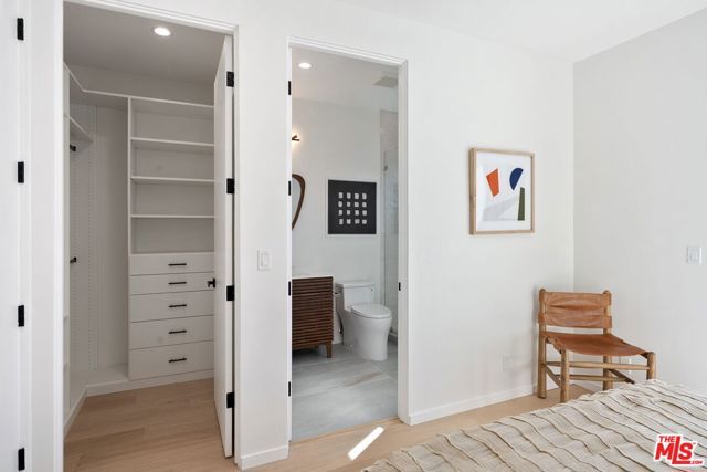 2631 Castle Heights Place, Los Angeles, CA 90034