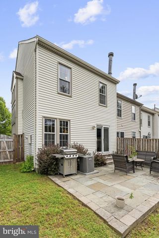 20105 CREW SQ, Ashburn, VA 20147