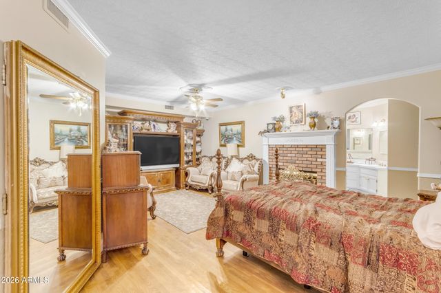 616 E CARVER Road, Tempe, AZ 85284