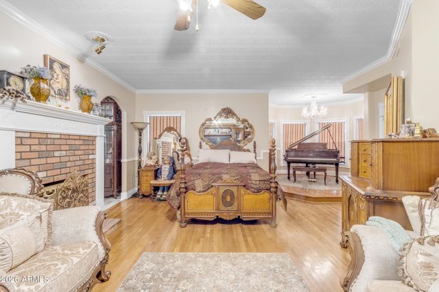 616 E CARVER Road, Tempe, AZ 85284