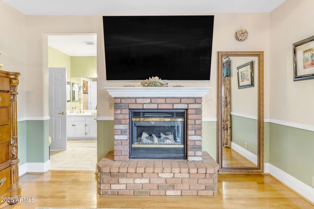 616 E CARVER Road, Tempe, AZ 85284