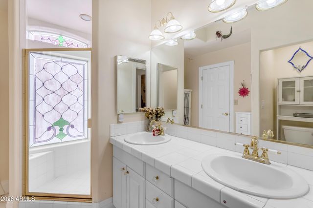 616 E CARVER Road, Tempe, AZ 85284