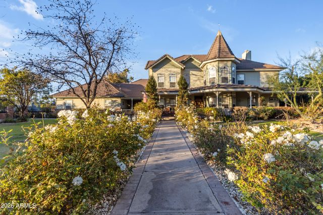 616 E CARVER Road, Tempe, AZ 85284