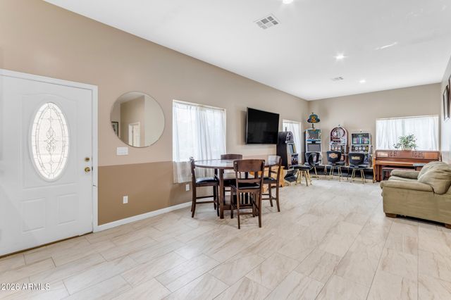 616 E CARVER Road, Tempe, AZ 85284
