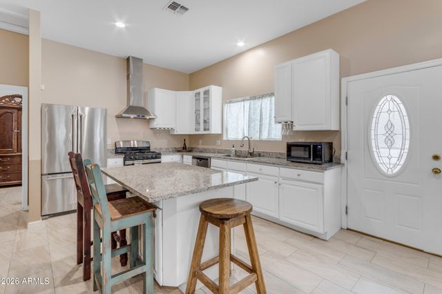 616 E CARVER Road, Tempe, AZ 85284