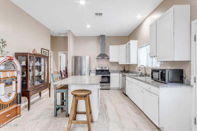616 E CARVER Road, Tempe, AZ 85284