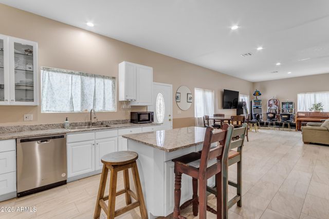 616 E CARVER Road, Tempe, AZ 85284