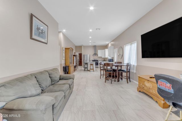 616 E CARVER Road, Tempe, AZ 85284