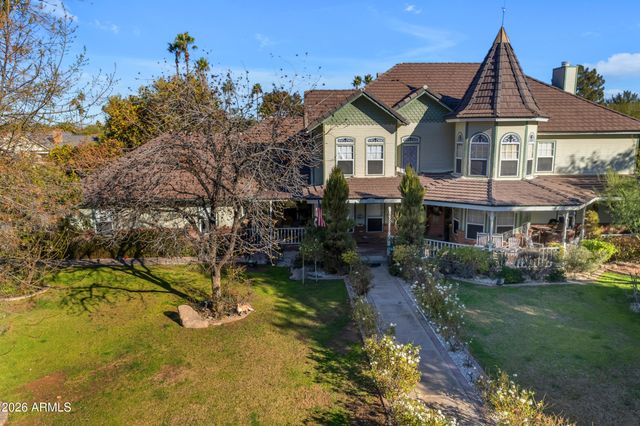 616 E CARVER Road, Tempe, AZ 85284
