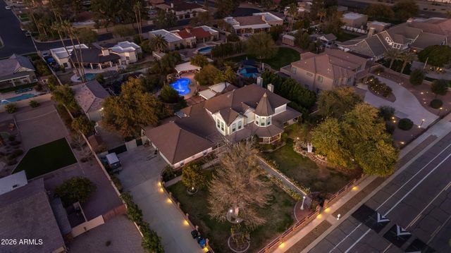 616 E CARVER Road, Tempe, AZ 85284