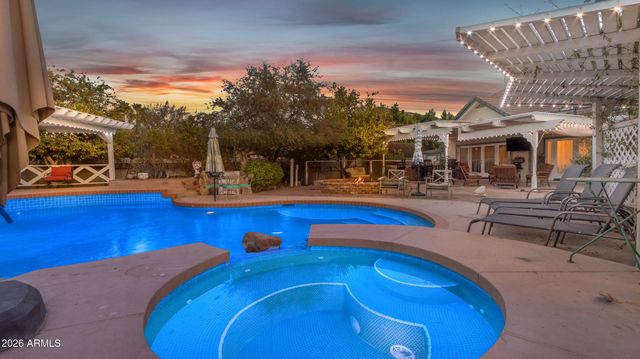 616 E CARVER Road, Tempe, AZ 85284