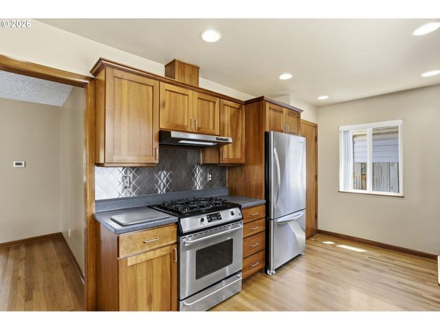 7051 N DWIGHT Ave, Portland, OR 97203