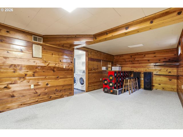 7051 N DWIGHT Ave, Portland, OR 97203
