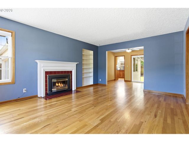 7051 N DWIGHT Ave, Portland, OR 97203