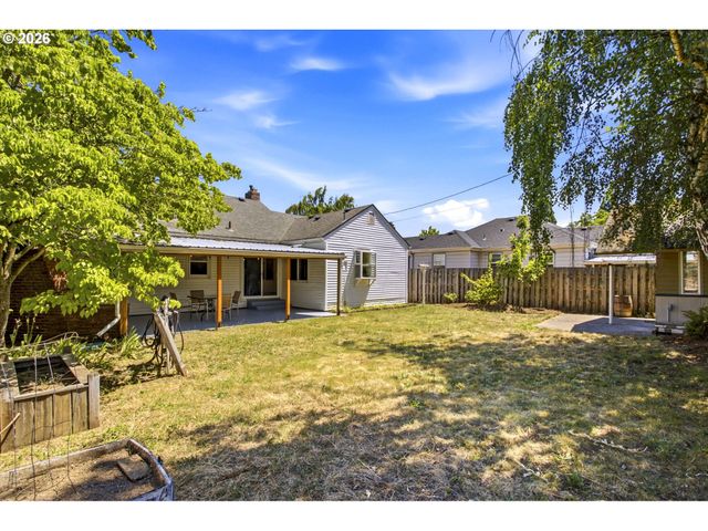 7051 N DWIGHT Ave, Portland, OR 97203