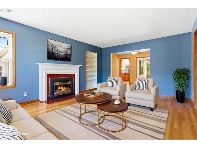 7051 N DWIGHT Ave, Portland, OR 97203
