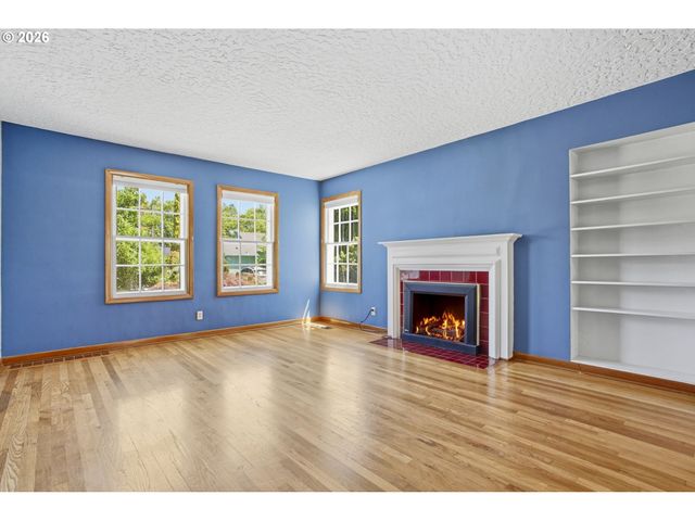 7051 N DWIGHT Ave, Portland, OR 97203