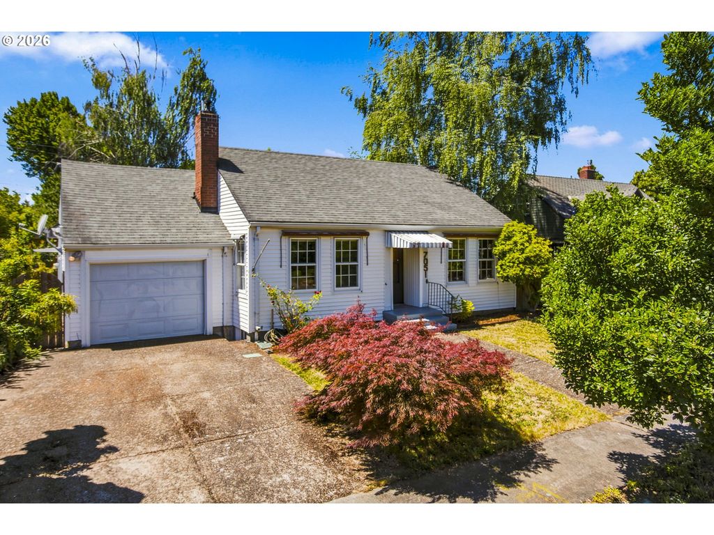 7051 N DWIGHT Ave, Portland, OR 97203
