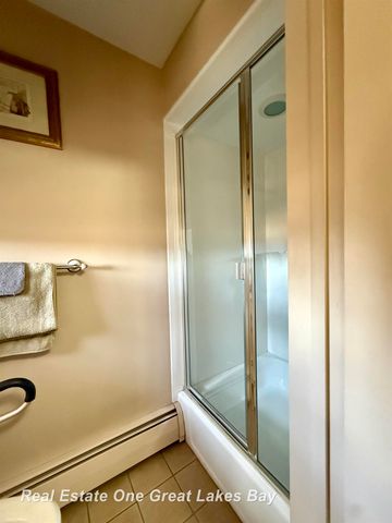 4749 Century Drive, Saginaw, MI 48638