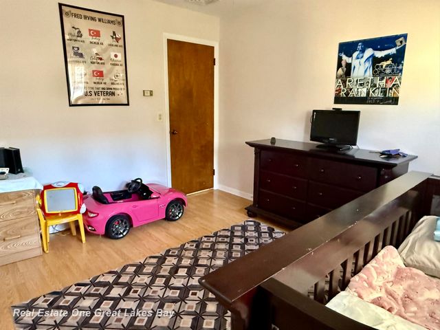 4749 Century Drive, Saginaw, MI 48638