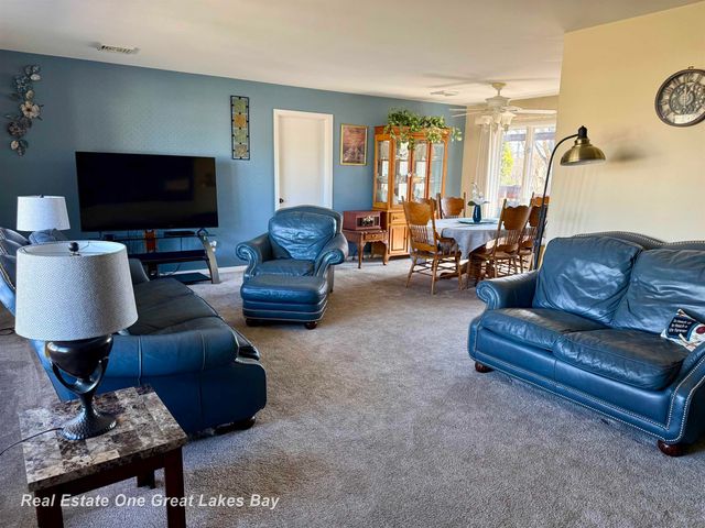 4749 Century Drive, Saginaw, MI 48638