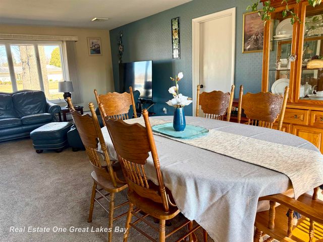 4749 Century Drive, Saginaw, MI 48638