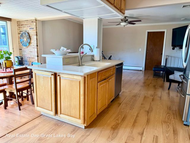 4749 Century Drive, Saginaw, MI 48638