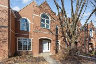5842 N SAINT JOHNS Court, Chicago, IL 60646