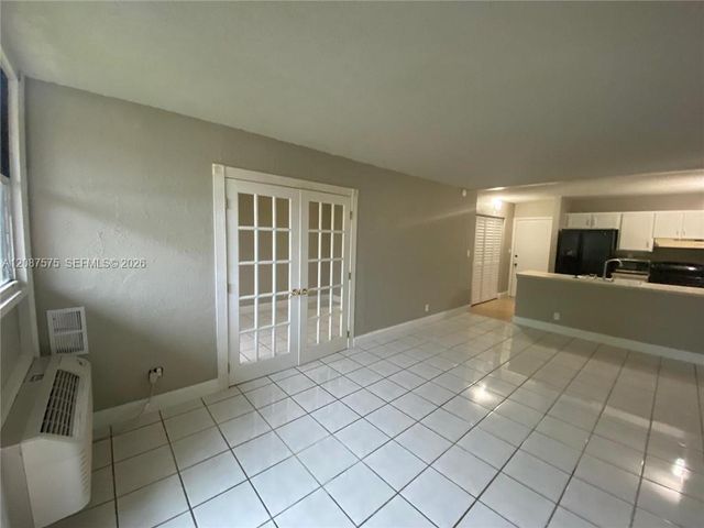 2771 Riverside Drive 111-A, Coral Springs, FL 33065