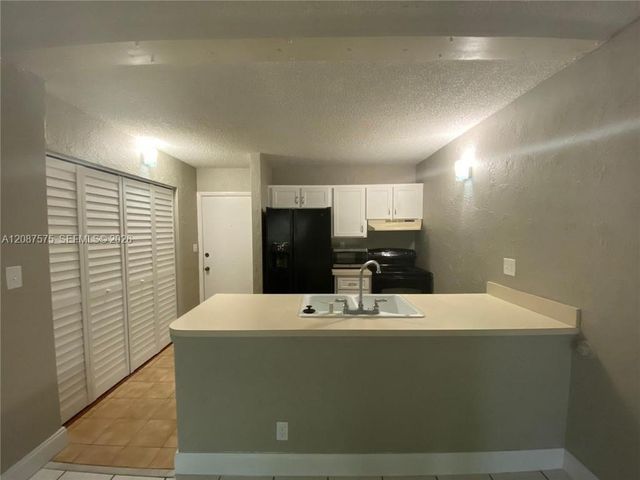 2771 Riverside Drive 111-A, Coral Springs, FL 33065
