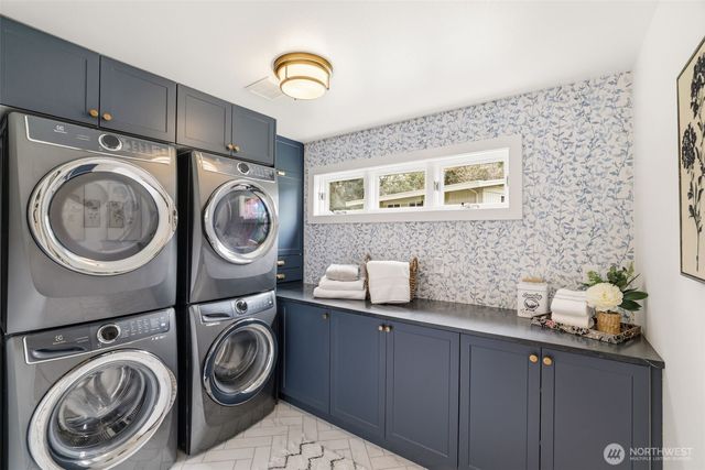 2506 159th Avenue SE, Bellevue, WA 98008