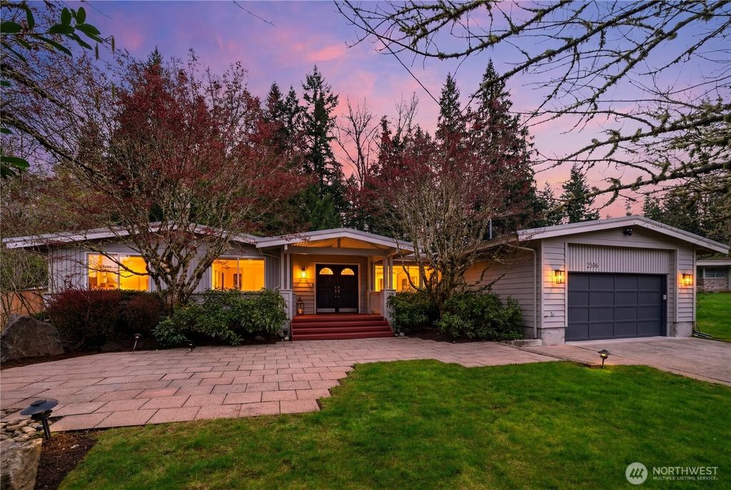 2506 159th Avenue SE, Bellevue, WA 98008