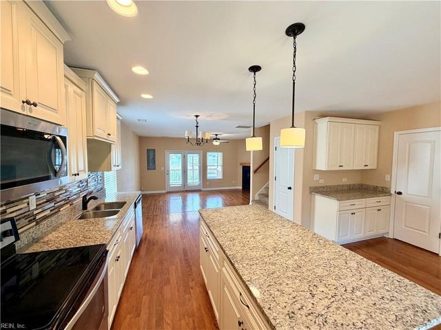 418 Robin RD, Portsmouth, VA 23701