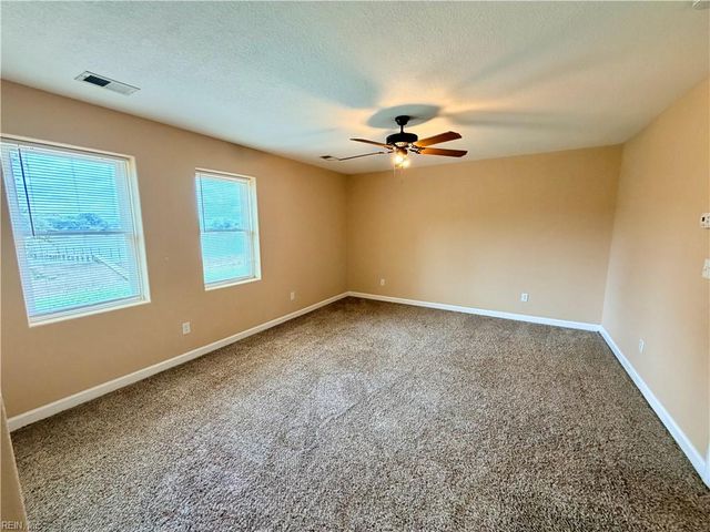 418 Robin RD, Portsmouth, VA 23701