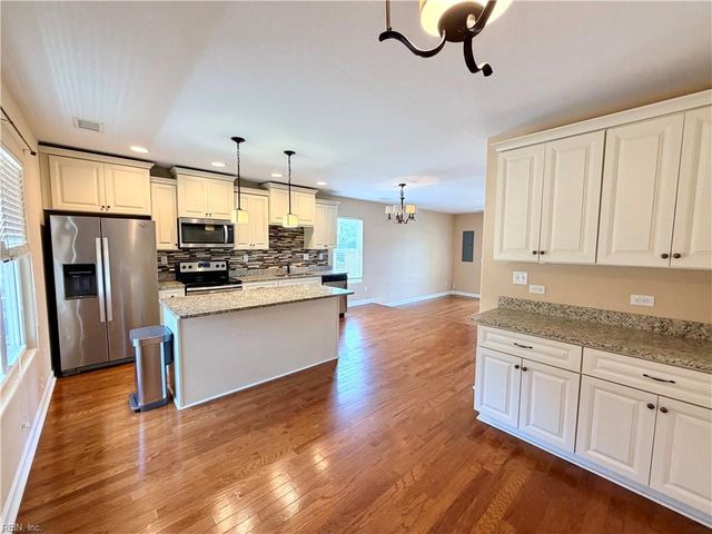418 Robin RD, Portsmouth, VA 23701