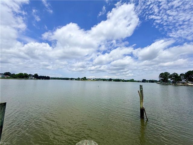 418 Robin RD, Portsmouth, VA 23701